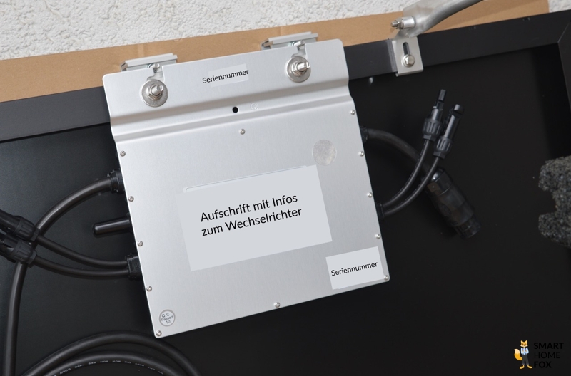 Wechselrichter installiert an der Rückseite des Yuma Panels